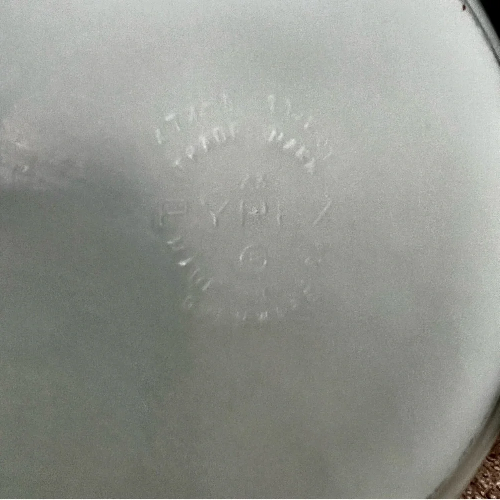 PYREX Spring Blossom Vintage Casserole 1 1/2 Quart - Picture 4 of 4